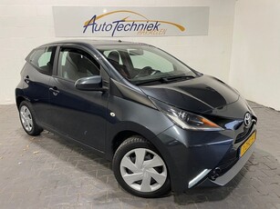 Toyota Aygo 1.0 VVT-i X-play *Camera*Scherm*Bluetooth*