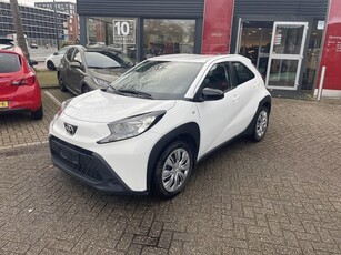 Toyota Aygo X 1.0 VVT-i S-CVT Play Sport Airco Camera