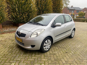 Toyota Yaris 1.3 VVTi Sol