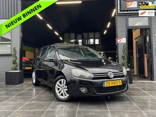 Volkswagen Golf 1.2 TSI Highline BlueMotionPanoCruiseAPK