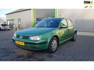 Volkswagen Golf 1.4-16V Keurig onderhouden in onze