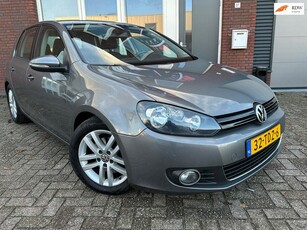 Volkswagen Golf 1.4 TSI Highline / Navi / Clima / Cruise /