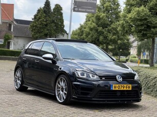 Volkswagen Golf R 2.0 TSI 4MotionPanoCarplay