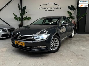 Volkswagen Passat 1.4 TSI ACT Highline ACC BI-XENON NAVI