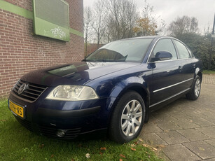 Volkswagen Passat 1.6 Turijn *2004*Clima|Cruise|Lmv|T-haak