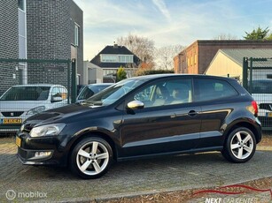 Volkswagen Polo 1.2 TSI Highline Black Edition Cruise/PDC