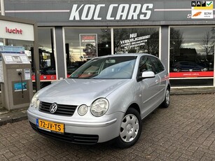 Volkswagen Polo 1.4-16V Comfortline MET NIEUWE APK