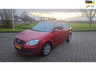 Volkswagen Polo 1.4-16V Turijn/ airco/ 5 deurs/ bj 2005