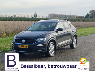 Volkswagen T-Roc 1.0 TSI Style Business | Super Nette auto! | Pano dak | Digi Dash | NL | Clima | Navi | Carplay