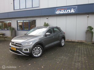 Volkswagen T-Roc 1.5 TSI Life Business