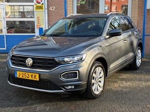 Volkswagen T-Roc 1.5 TSI Style BusinessZeer lage