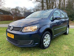 Volkswagen Touran 1.2 TSI Trendline Bluemotion 7p. BJ`2011