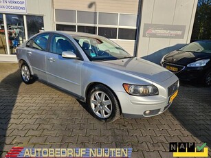 Volvo S40 1.8 Edition I AIRCO..LEER..NAVI