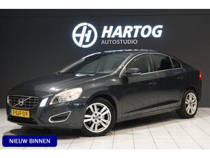 Volvo S60 1.6 T3 Summum + NAVIGATIE / LMV