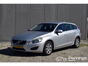 Volvo V60 1.6 T3 Kinetic