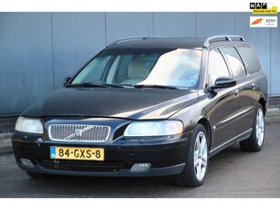 Volvo V70 2.5T Kinetic Automaat Navi/Leer/Pdc/Trekhaak