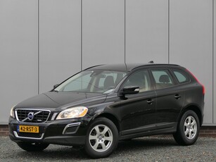 Volvo XC60 T5 AUT Kinetic Navi / Trekhaak / Cruise control