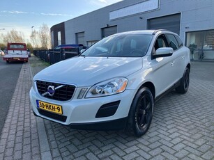 Volvo XC60 2.4D AWD NETTE YOUNGTIMER !!