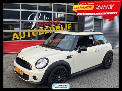 Mini Mini 1.6i-16V Cooper Westminster - Panorama dak I Navigatie I 1/2 Leer I Sport velgen I Dealer onderhouden