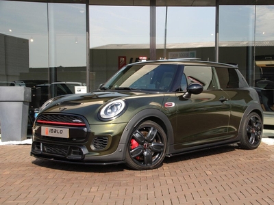 MINI Mini 2.0 John Cooper Works Wired Chili - JCW uitlaat - Speciale carwrap - Maxton bodykit - 300pk -