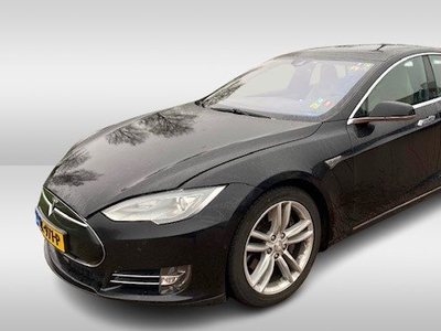 Tesla Model S 70D Base / FREE SUPERCHARGE / Autopilot 1.0 / Panoramadak / Camera / Leder / Stuurverwarming