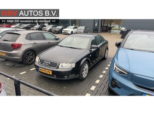 Audi A4 Limousine 3.0 quattro Pro Line S 220 PK airco LM