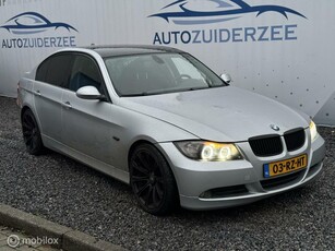 BMW 3-serie 320i automaat. matgrijs uniek