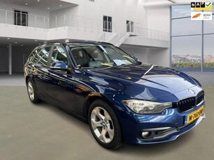 BMW 3-serie Touring 318d High Executive