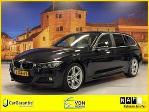 BMW 3-serie Touring 320i Exe M-Sport Leer Xenon Navi