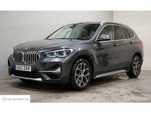 BMW X1 xDrive25e High Executive, leer, pano, trekhaak