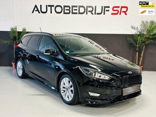 Ford Focus Wagon 1.0 Titanium PDC! Navigatie! Parkpilot!