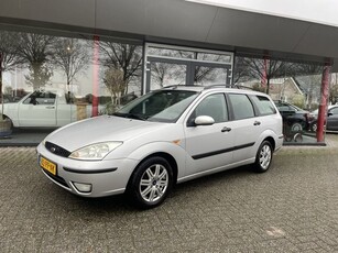 Ford FOCUS Wagon 1.6-16V Futura AC/ NWE APK / (bj 2004)