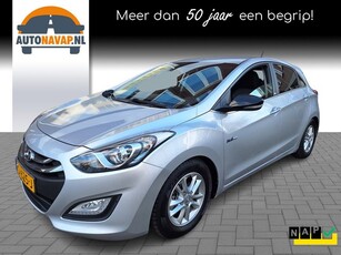 Hyundai i30 1.6 GDI Go! /Camera/Navi/Clima/Cruise/2e