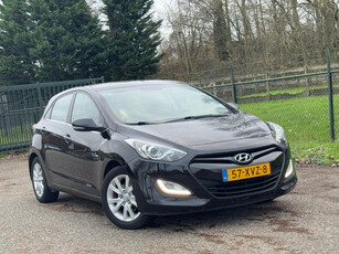 Hyundai I30 1.6 GDI i-Vision /Navi/Camera/Airco/Nw apk/