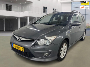 Hyundai I30 CW 1.4i i-Motion/AIRCO/PSENSOR/CRUISE/BOEKJES/2XSLEUTELS