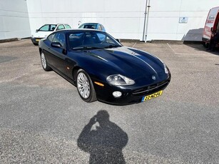 Jaguar XK8