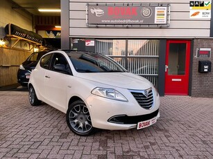 Lancia Ypsilon 0.9 TwinAir Platinum Panoramadak