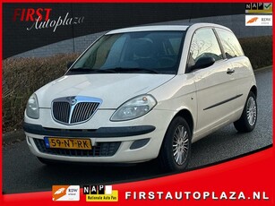 Lancia Ypsilon 1.2 STUURBEKR./PANO INRUILKOOPJE !