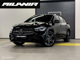 Mercedes GLA-Klasse GLA250e AMG Line Pano Sfeer Carbon