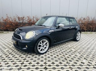 Mini Mini 1.6 Cooper S/nieuwe ketting/panoramadak/17inch/