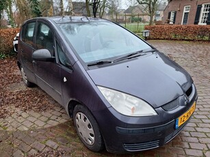 Mitsubishi Colt 1.3 Inform LET OP KOPPELING SLIPT