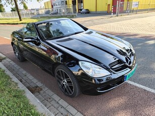 Nette Mercedes-Benz Slk 200 Kompressor Cabrio