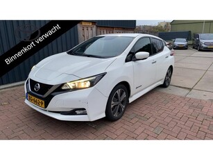 Nissan Leaf NISMO Pack N-Connecta 40 kWh 280 km. actieradius Accu 88% Navigatie Stoelverwarm