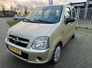 Opel Agila 1.2-16V Essentia