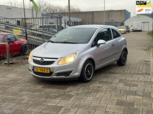 Opel Corsa 1.0-12V Essentia