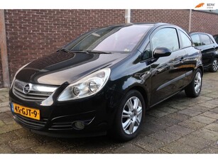 Opel Corsa 1.4-16V Cosmo, Cruise control, LM velgen, AIRCO