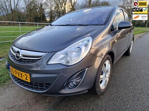 Opel Corsa 1.4-16V Cosmo prachtige staat met trekhaak