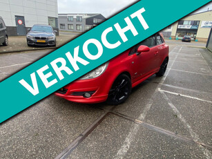 Opel Corsa 1.4-16V/OPC uitvoering/3drs/2e EIG/1jaar apk/ airco/ EL-ramen/ zeer nette auto!