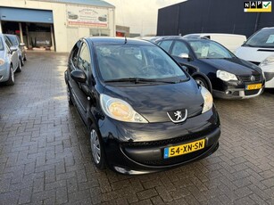 Peugeot 107 1.0-12V XS