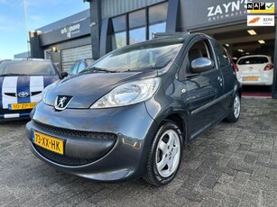 Peugeot 107 1.0-12V XS Urban Move ZEER NETTE! NIEUW APK!